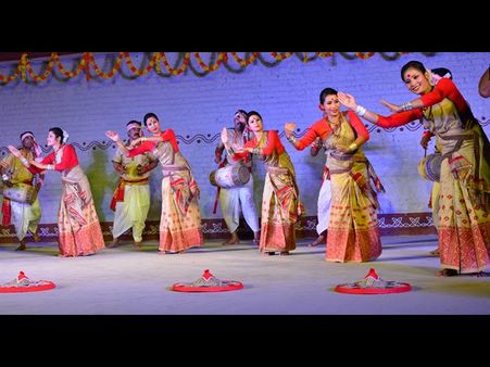 కల్చరల్ ఫెస్ట్: అబ్బురపర్చిన నృత్యాలు(పిక్చర్స్)