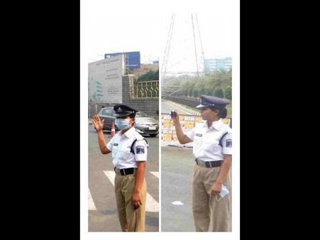 తొలి లేడీ ట్రాఫిక్ కానిస్టేబుల్ప్: కవిత ట్వీట్