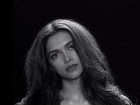 దీపికా పదుకొనే 'నా ఇష్టం'కు లక్షల హిట్స్, కౌంటర్ వీడియోలు