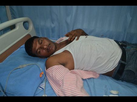 సూర్యాపేటలో కాల్పులు: ఇద్దరు పోలీసుల మృతి, యుపి ముఠాగా అనుమానం