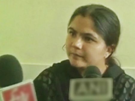 పెళ్లి కోసం ట్రైనీ ఐఎఎస్ డ్రామా: రూబీ అరెస్టు