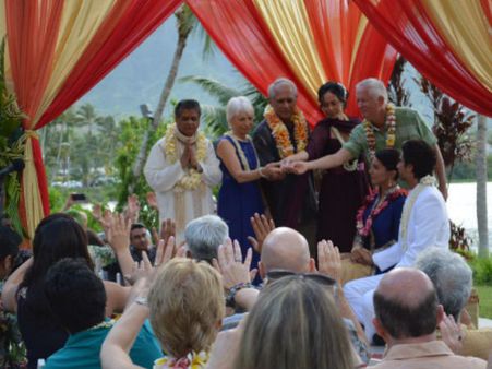 వేదమంత్రాల మధ్య ఇండియన్ అమెరికన్ తులసీ గబార్డ్ పెళ్లి(ఫొటోలు)