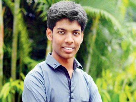 ఎంఐటీలో కోటి రూపాయల వేతనాన్ని గెలుచుకున్న మెకానిక్ కుమారుడు