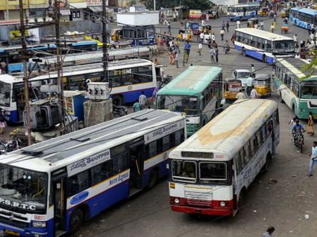 కౌంటర్: ఏపిలో తమిళ బస్సులు అడ్డుకున్నారు