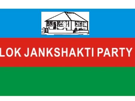 మార్ఫింగ్: వాట్సప్‌లో స్మృతి ఇరానీ అసభ్యకర చిత్రం