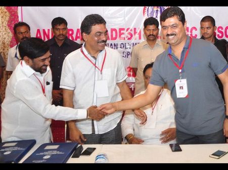 ఒలంపిక్ ఎన్నికలు: వివాదం, బాబు ఫైర్ (ఫోటోలు)