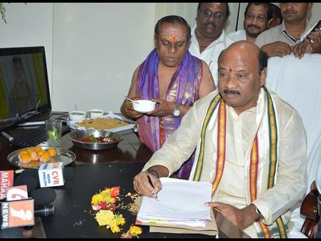 రోజా ఐరన్ లెగ్, అందుకే ఓటమి: అయ్యన్న