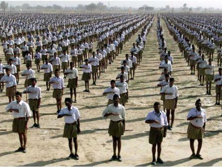 గోవుల సంరక్షణ: దేశ వ్యాప్తంగా కామధేను నగర్స్‌కు ఆర్ఎస్ఎస్ సంకల్పం