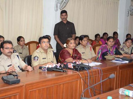  నయా పోలీసింగ్: మతిస్ధిమితం లేని మహిళలకు రక్షణ 