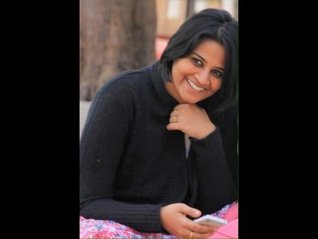 ఇళ్లు, గుళ్లు నిర్మిస్తాం: వీహెచ్‌పీ, 30న ఖాట్మాండ్‌కు టెక్కీ నీలిమ