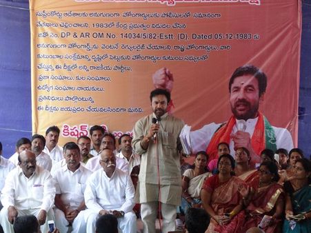 జాగిలాలకి 8వేలు, హోంగార్డులకి 12వేలేనా(పిక్చర్స్)