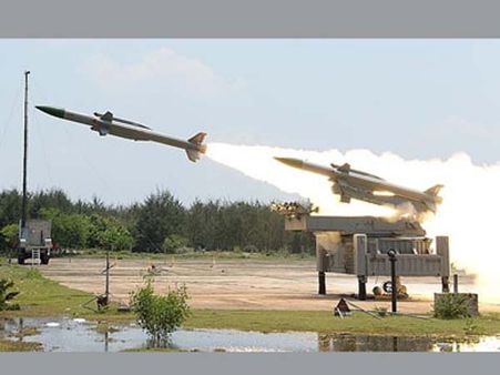 తొలి క్షిపణి: భారత సైన్యంలోకి అధికారికంగా 'ఆకాశ్'