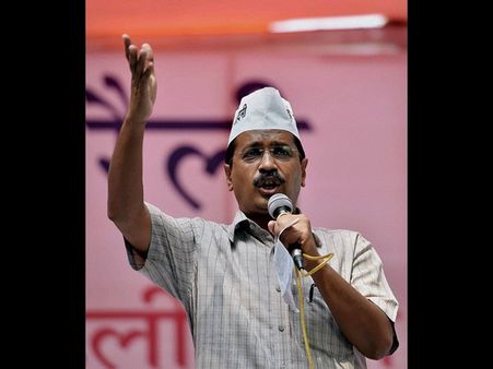 మా భార్యా, పిల్లలను ఎందుకు టార్గెట్ చేస్తున్నారు: కేజ్రివాల్