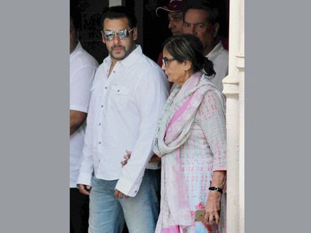 సల్మాన్ సినిమాలు ఇప్పటికీ చూస్తా: శిక్ష కంటే పరిహారం ముఖ్యమన్న బాధితుడు