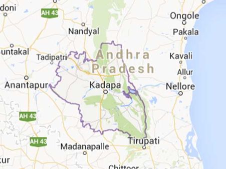 'ఎర్ర' లింక్స్: ఎస్పీ మండిపాటు, ఆరుగురి సస్పెన్షన్