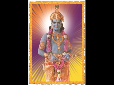 గోదావరితీరంలో శ్రీకృష్ణ వేషధారణలో ఎన్టీఆర్ విగ్రహం