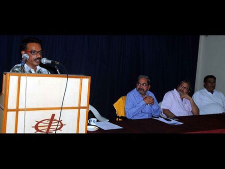 'రాబోయే రోజులు ఆన్‌లైన్ మీడియావే' (ఫోటోలు)