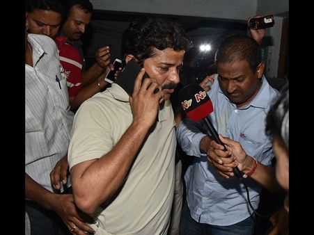 రేవంత్ రెడ్డిపై 'వెలి' కత్తి?: రిజైన్‌తో టీడీపీ ప్రతివ్యూహం