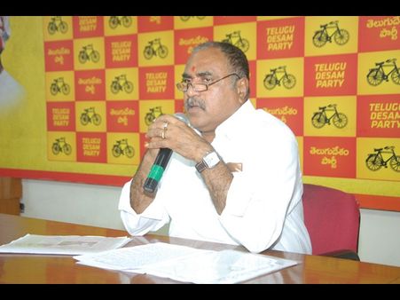 బాబు స్టీఫెన్‌తో మాట్లాడితే తప్పేమిటి: ఎర్రబెల్లి