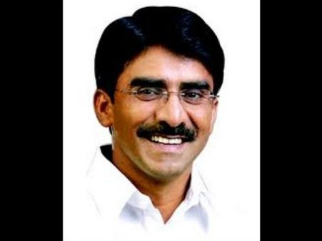 రోడ్డు ప్రమాదం: జగన్ పార్టీ ఎమ్మెల్యేకు గాయాలు