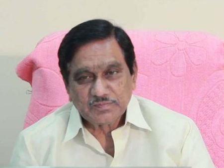 కేసీఆర్‌పై కేఈ ఘాటుగా, సెక్షన్ 8 అమల్లో ఉందని జగన్ పార్టీ కొత్త ట్విస్ట్