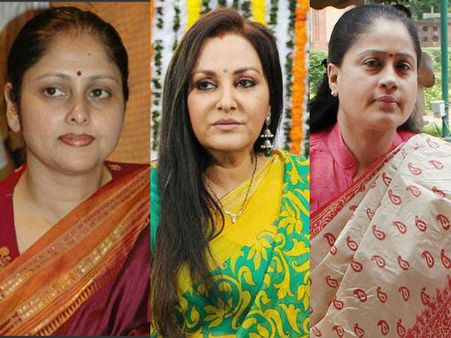 మాజీ హీరోయిన్ల డైలమా: రాజకీయ ఊగిసలాట!