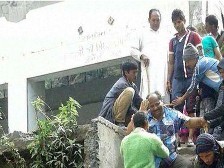 బద్రీనాథ్ వరదల్లో చిక్కుకున్న ఆంధ్రులు: అంతా క్షేమం