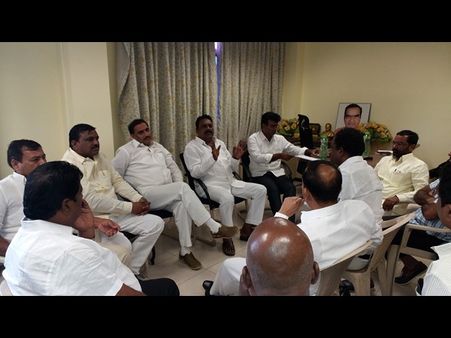 సీఎం కేసీఆర్ రాజకీయ రాబందు: టీటీడీపీ(ఫోటోలు)