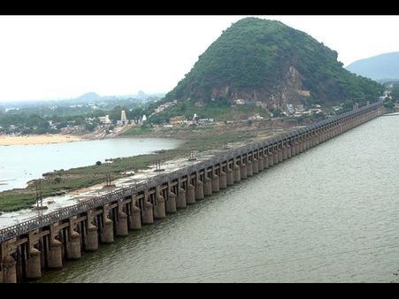 బెజవాడలో విషాదం: షాక్ కొట్టి ఒకే ఫ్యామిలీకి చెందిన 5గురు మృతి