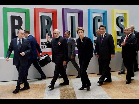 బ్రిక్స్: పుతిన్‌కు థ్యాంక్స్, జిన్‌పింగ్‌తో మోడీ భేటీ