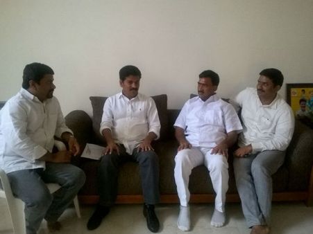 పార్టీ నేతలకు కేంద్ర బిందువు: తెలంగాణ టిడిపికి రేవంతేనా?