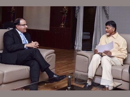 అందుకే సింగపూర్ వెళ్లా: బాబు, 3ప్లాన్‌లు ఇచ్చాం: ఈశ్వరన్, పుష్కరాల థ్యాంక్స్