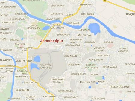 సల్మాన్ ఖాన్ సినిమా, గొడవలు, కర్ఫ్యూ