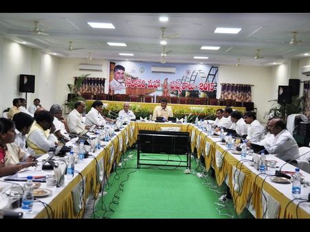 అసలు నేనక్కడ స్నానమే చేయలేదు: రాజమండ్రి ఘటనపై బాబు, మోడీ చెప్పినా ఆలోచిద్దాం