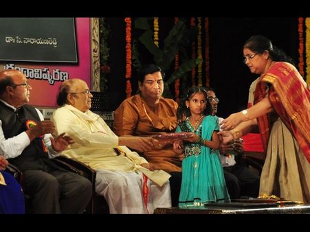 తెలుగుజాతి రత్నం: ఘనంగా సినారె జన్మదిన వేడుకలు(పిక్చర్స్)