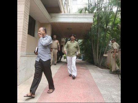 సెబాస్టియన్ ఫోన్లో కీలక ఆధారం, తెలంగాణ ట్యాపింగ్ చేయొచ్చు: జెత్మలానీ ట్విస్ట్