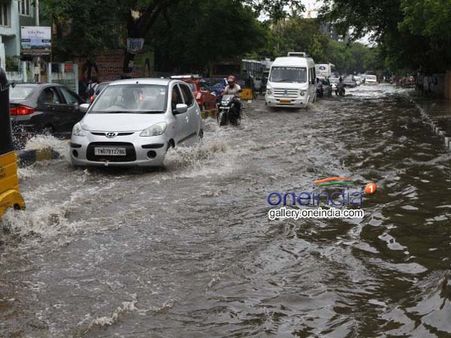 భారీ వర్షాలు: చెన్నై విమానాల దారిమళ్లింపు