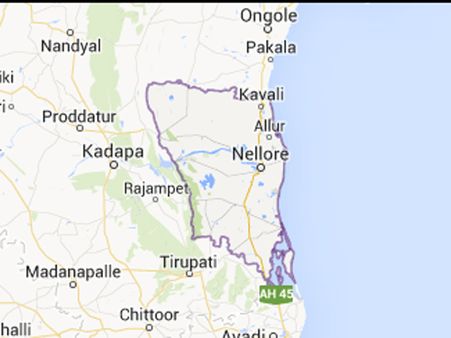 షాకింగ్: తమ్ముడి భార్యను తన భార్యగా చూపి ఆస్తి కాజేశాడు