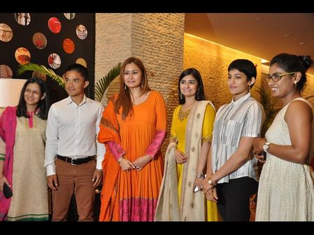 ఫిక్కీ సదస్సు: అందంగా జ్వాలా గుత్తా (ఫోటోలు)