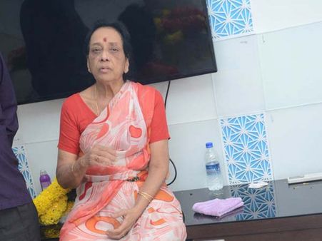 మహిళలపై అత్యాచారాలకు సినిమాలూ కారణమే: సీనియర్ నటి జమున