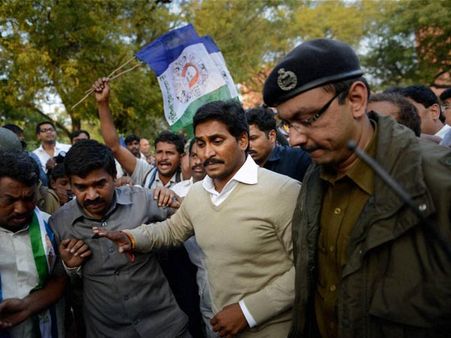 'బాబు వల్ల ఉన్నదీ పోయింది, ఇష్టంలేకుండా హైద్రాబాద్ వదిలినందుకే'