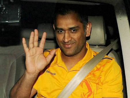 చేసుకున్నవారికి చేసుకున్నంత: ధోనీకి హైకోర్టు అక్షింతలు