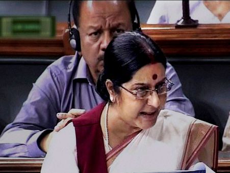 రాహుల్ మీ చరిత్ర చదువుకో!: బోఫోర్స్ నుంచి దుమ్ముదులిపిన సుష్మ