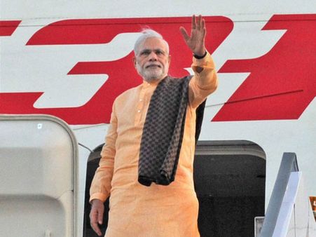 దుబాయ్‌లో మోడీ ప్రసంగం, 48వేలమంది రిజిస్ట్రేషన్