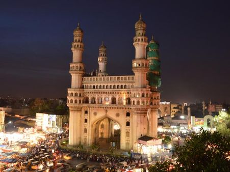 దొంగలు దొరికేనా?: నిలకడగా చైన్‌స్నాచర్ల దాడిలో గాయపడ్డ మహిళ ఆరోగ్యం