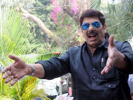 జిల్లాలో తమ పరువు ఉండాలా.. వద్దా?: రఘువీరాను నిలదీసిన ఆనం వివేకా