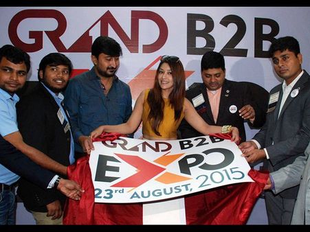 గ్రాండ్ బీ2బీ బ్రోచర్ ఆవిష్కరణ: పాయల్ ఘోష్ సందడి(పిక్చర్)