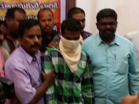 లైంగిక వాంఛ తీర్చలేదని 12 ఏళ్ల బాలికను చంపేసిన కామాంధుడు