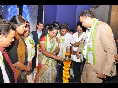 మహారాష్ట్రలో తెలంగాణ జాగృతి: ‘జై మహారాష్ట్ర’ నినాదమిచ్చిన కవిత, ప్రశంస(పిక్చర్స్)