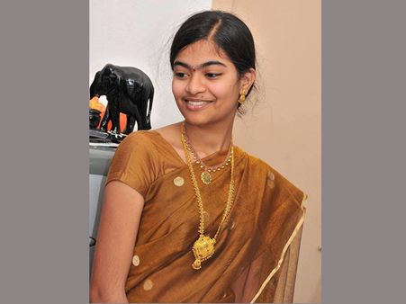 ‘రిషికేశ్వరి కేసు నీరుగారుస్తున్నారు’: ఆందోళన